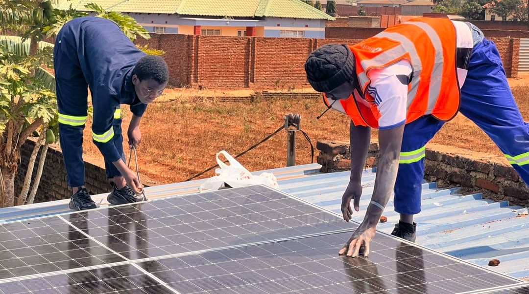 5 Signs You Need a Solar Backup System
